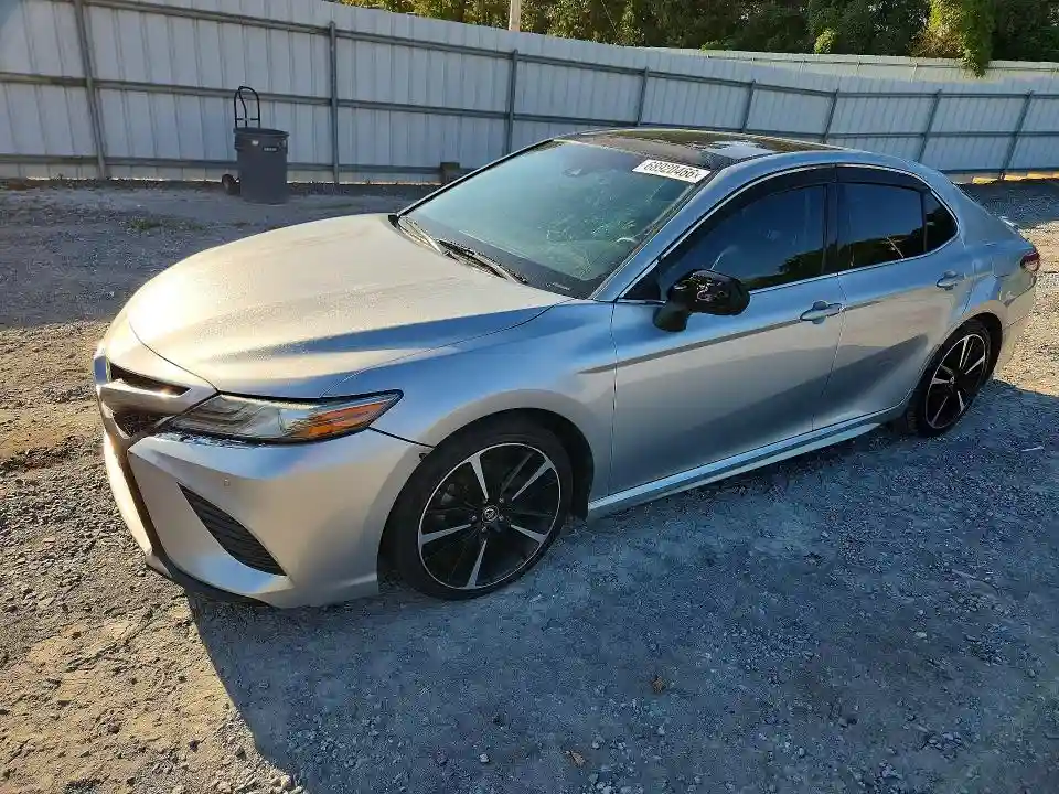 4T1B61HK8JU511562 2018 TOYOTA CAMRY-0