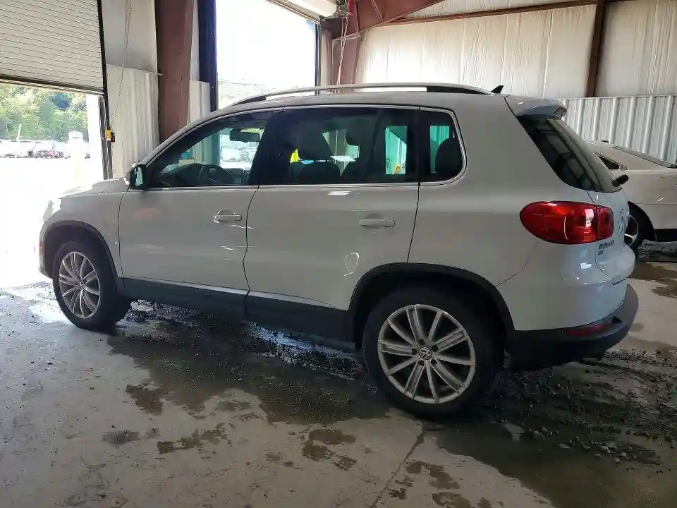 WVGBV7AX4GW585649 2016 VOLKSWAGEN TIGUAN-1