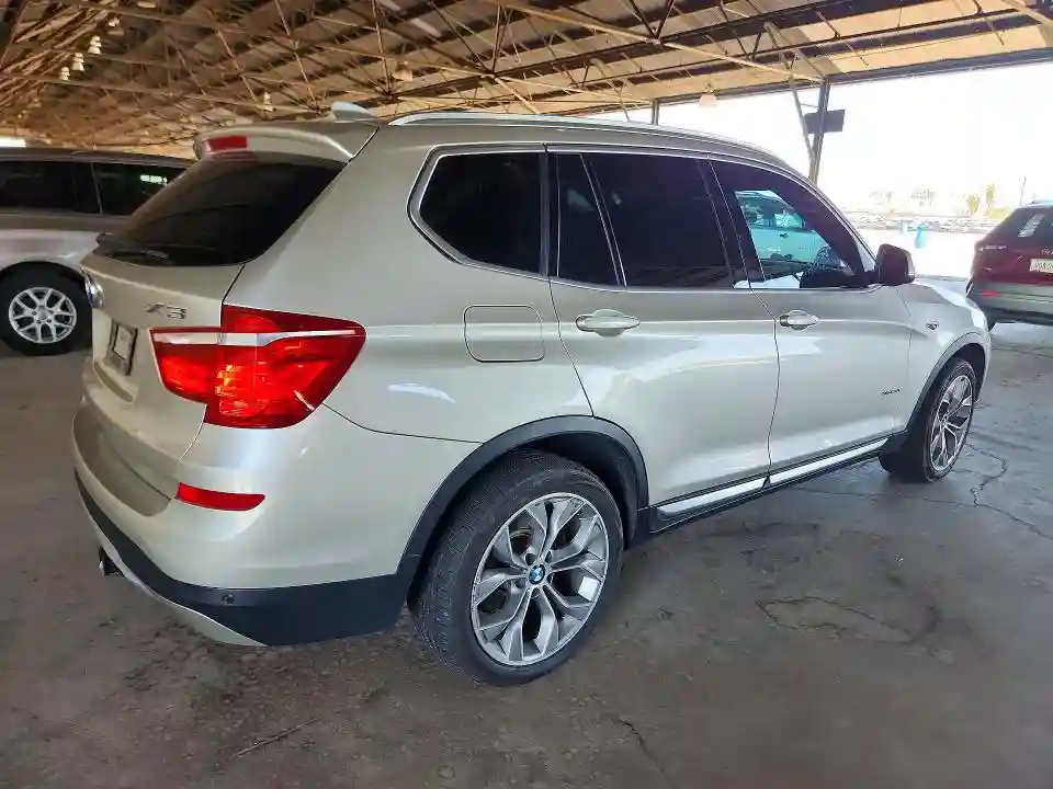 5UXWX9C50H0T05610 2017 BMW X3-2
