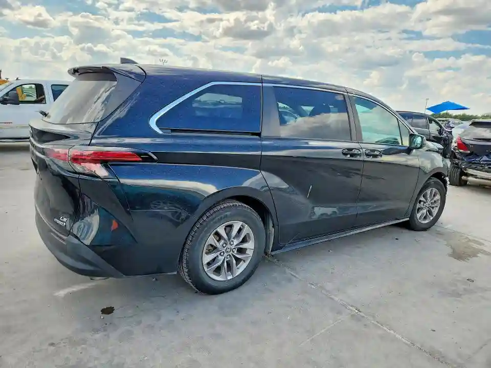5TDKRKEC8NS123367 2022 TOYOTA SIENNA-2