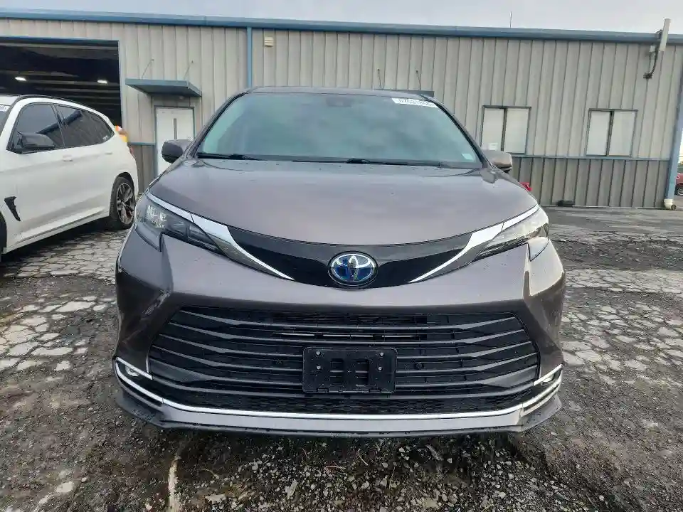 5TDYRKEC7RS186394 2024 TOYOTA SIENNA-4