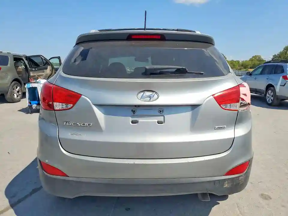 KM8JUCAG4FU031058 2015 HYUNDAI TUCSON-5