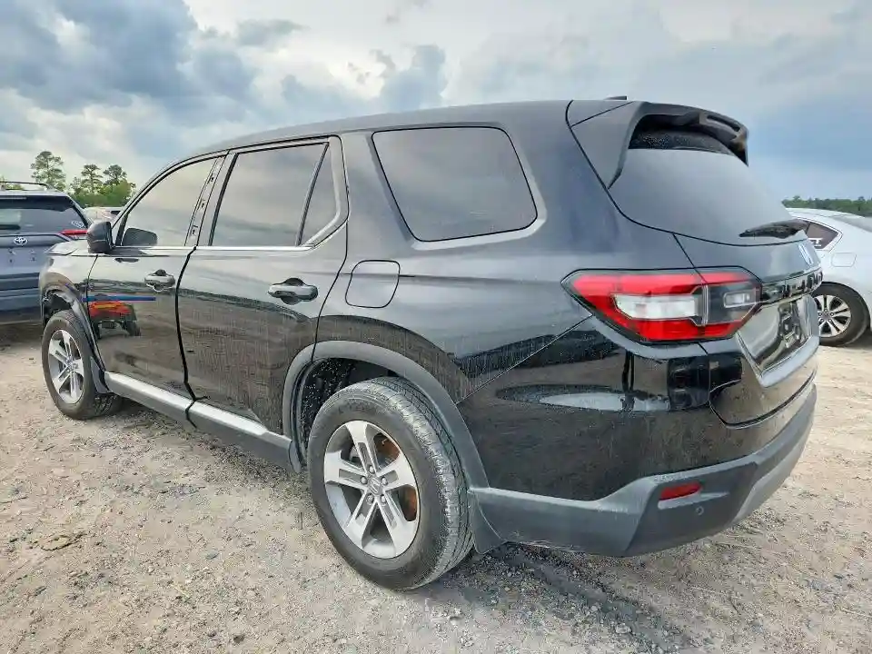 5FNYG2H56PB000588 2023 HONDA PILOT-1