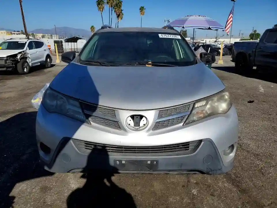 JTMZFREV8FJ025603 2015 TOYOTA RAV4-4