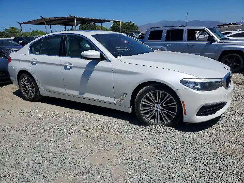 WBAJA5C59KWW18744 2019 BMW 5 SERIES-3