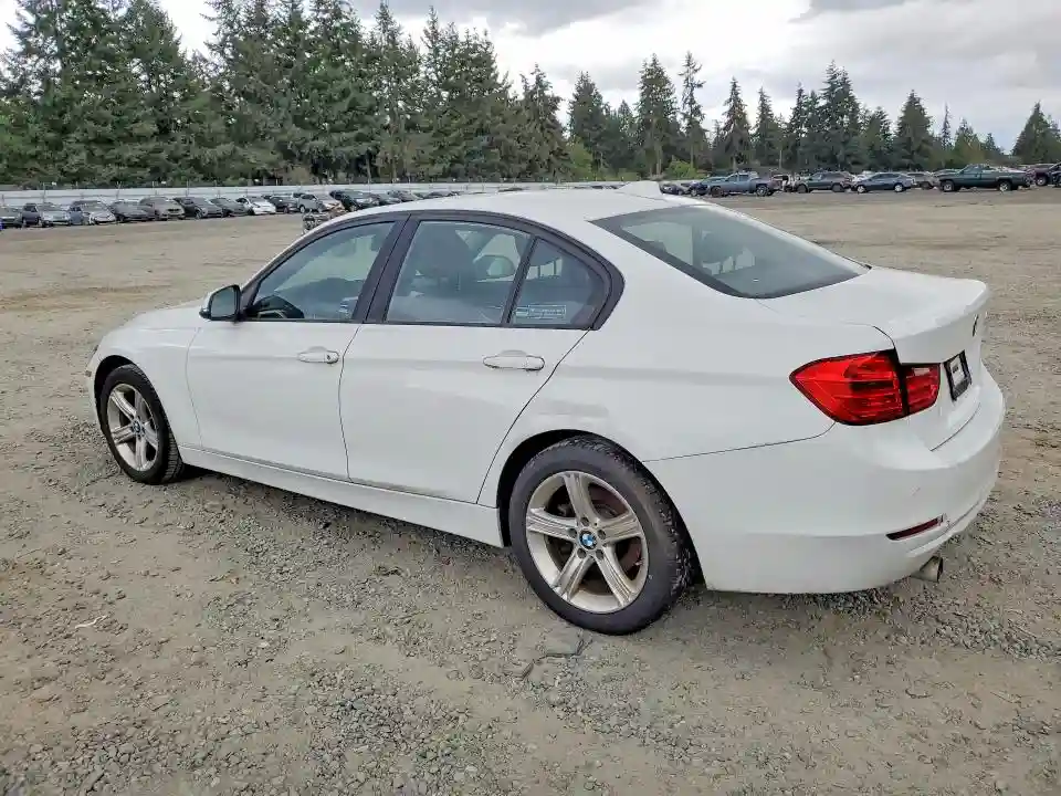 WBA3B1G56FNN91359 2015 BMW 3 SERIES-1