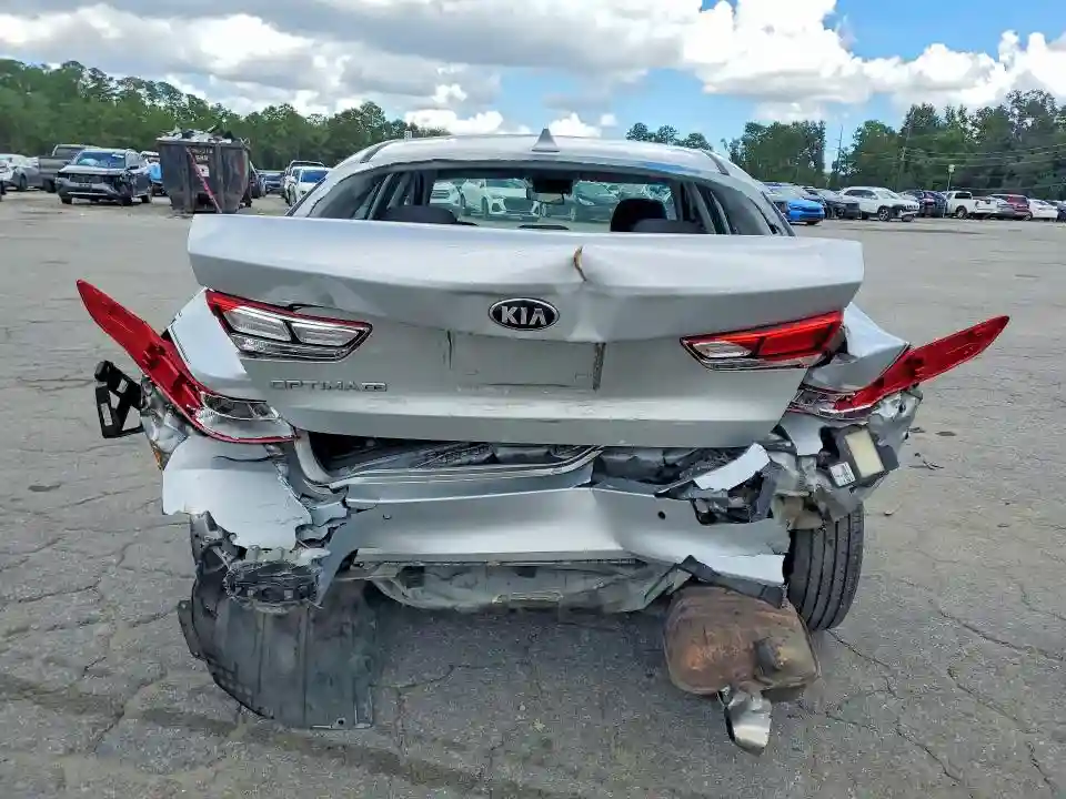 5XXGT4L32JG212045 2018 KIA OPTIMA-5