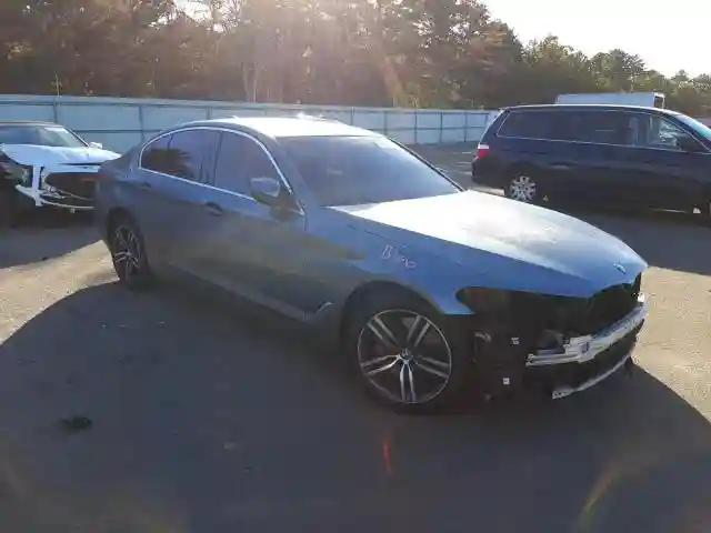 WBA73BJ07MWX09749 2021 BMW 5 SERIES-3