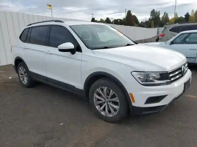 3VV0B7AX6JM111232 2018 VOLKSWAGEN TIGUAN-3