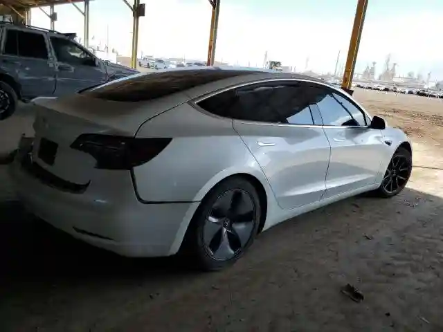 5YJ3E1EA4JF162528 2018 TESLA MODEL 3-2