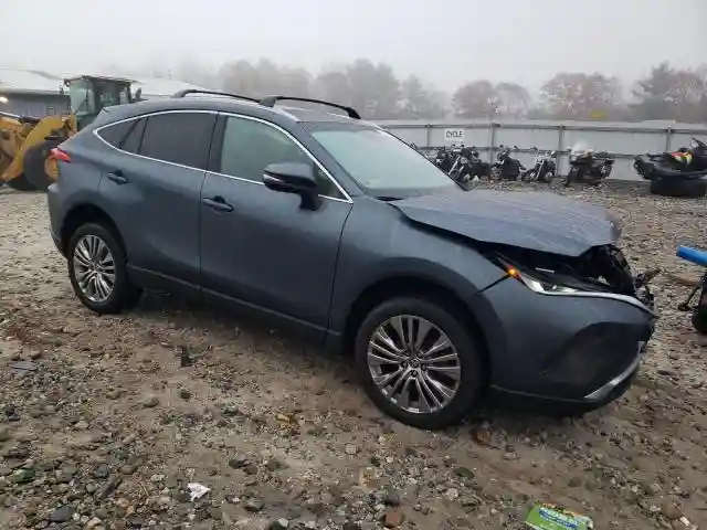 JTEAAAAH4PJ131847 2023 TOYOTA VENZA-3