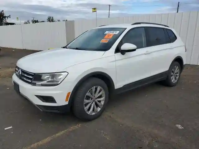 3VV0B7AX6JM111232 2018 VOLKSWAGEN TIGUAN-0