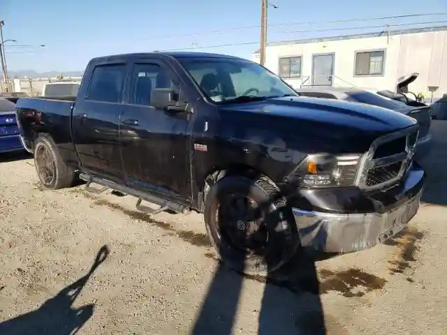 1C6RR6TT2KS562017 2019 RAM 1500-3