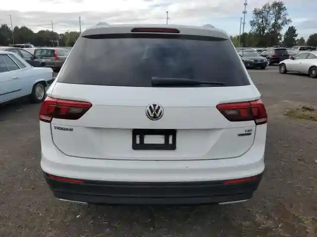 3VV0B7AX6JM111232 2018 VOLKSWAGEN TIGUAN-5