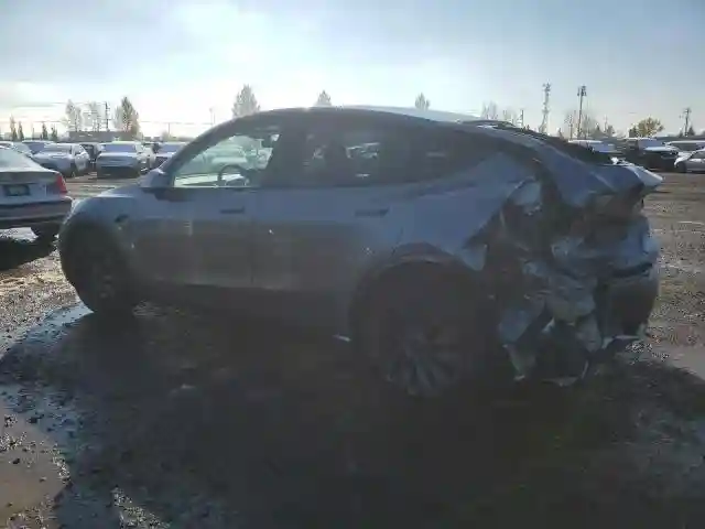 7SAYGDEF7RF128238 2024 TESLA MODEL Y-1
