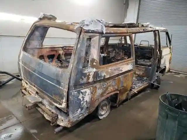 WV2ZB025XDH102750 1983 VOLKSWAGEN MINIVAN-2