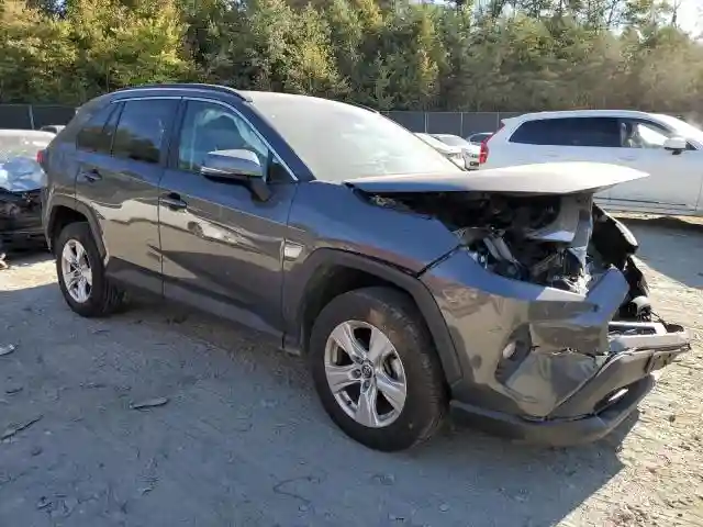 2T3P1RFV8MW166125 2021 TOYOTA RAV4-3
