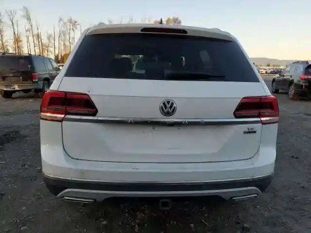 1V2NR2CA6JC517040 2018 VOLKSWAGEN ATLAS-5