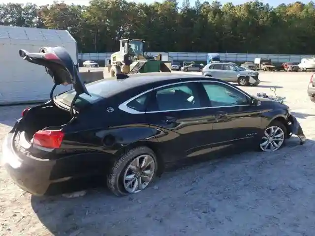 2G1105S35J9111605 2018 CHEVROLET IMPALA-2