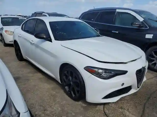 ZARFAMAN0K7619531 2019 ALFA ROMEO GIULIA-3