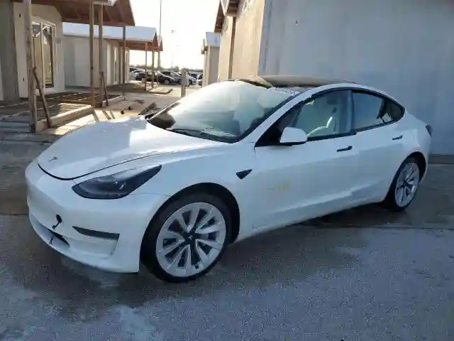 5YJ3E1EBXNF181454 2022 TESLA MODEL 3-0