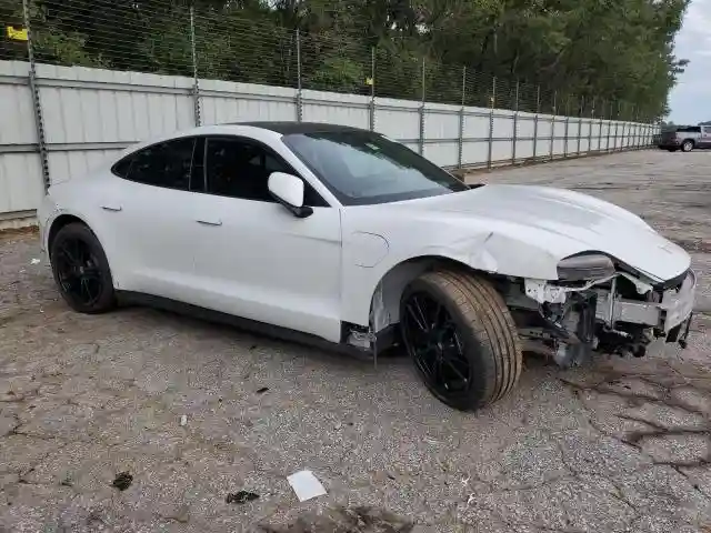 WP0AA2Y19MSA13529 2021 PORSCHE TAYCAN-3