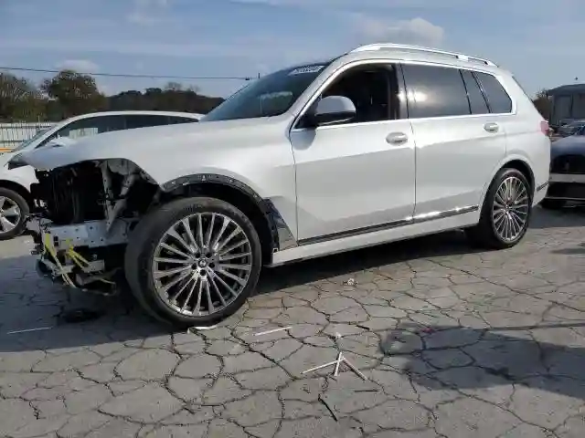 5UXCW2C02N9K79522 2022 BMW X7-0