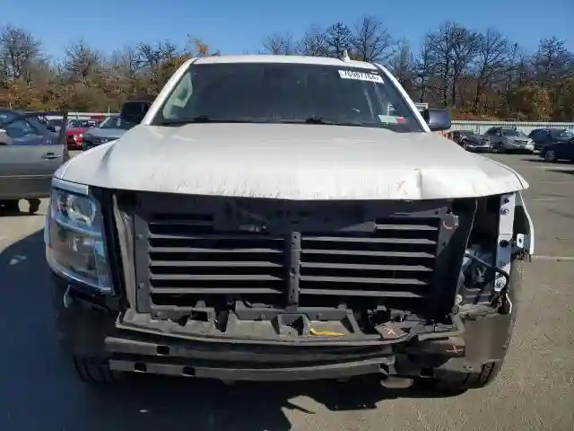 1GNSKHKC9KR360687 2019 CHEVROLET SUBURBAN-4