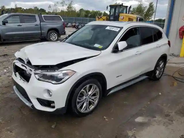 WBXHT3C35H5F68041 2017 BMW X1-0