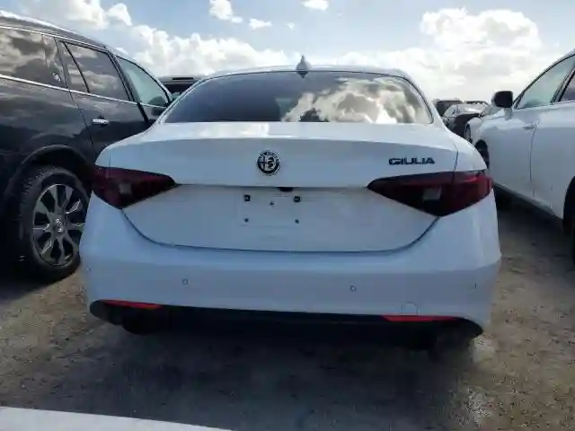 ZARFAMAN0K7619531 2019 ALFA ROMEO GIULIA-5