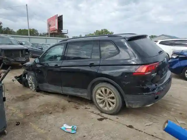 3VV0B7AX3JM101368 2018 VOLKSWAGEN TIGUAN-1