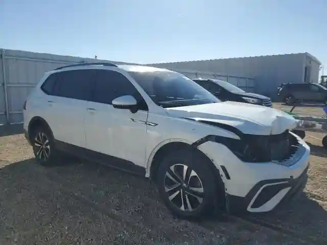 3VVFB7AX5PM034971 2023 VOLKSWAGEN TIGUAN-3