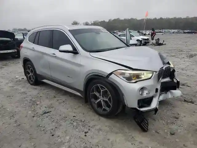WBXHT3C36GP880899 2016 BMW X1-3