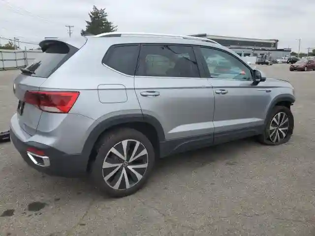 3VVEX7B2XRM103320 2024 VOLKSWAGEN TAOS SE-2