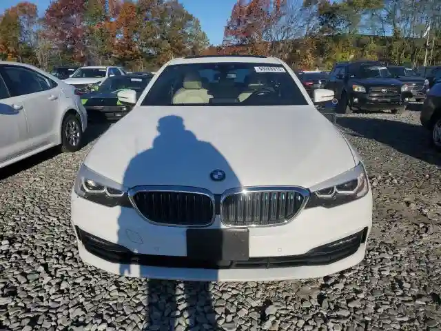 WBAJB1C55JB083990 2018 BMW 5 SERIES-4