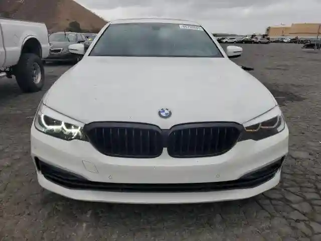 WBAJA9C55JB033169 2018 BMW 5 SERIES-4