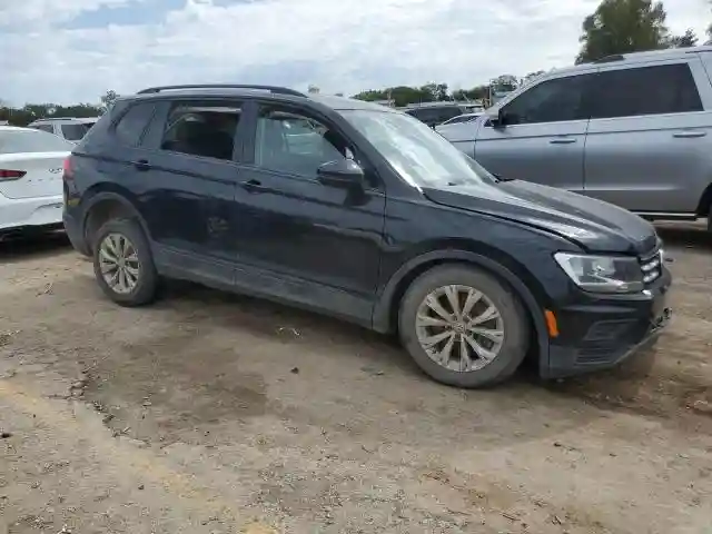3VV0B7AX3JM101368 2018 VOLKSWAGEN TIGUAN-3