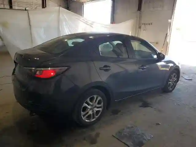 3MYDLBYV4HY156257 2017 TOYOTA YARIS-2