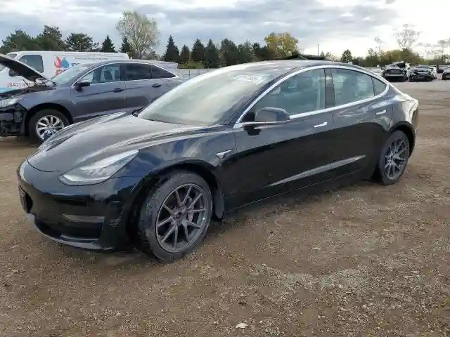 5YJ3E1EB4JF127481 2018 TESLA MODEL 3-0