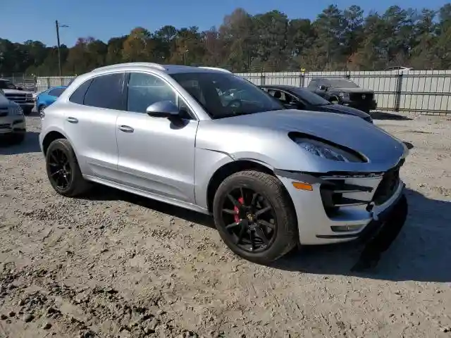 WP1AF2A56FLB91602 2015 PORSCHE MACAN-3