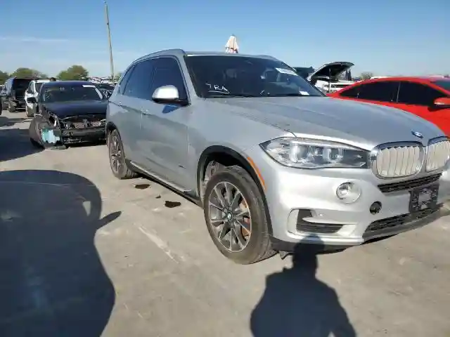 5UXKR2C50J0Z14685 2018 BMW X5-3
