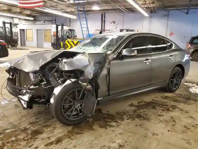 JN1BY1AR1FM560117 2015 INFINITI Q70-0
