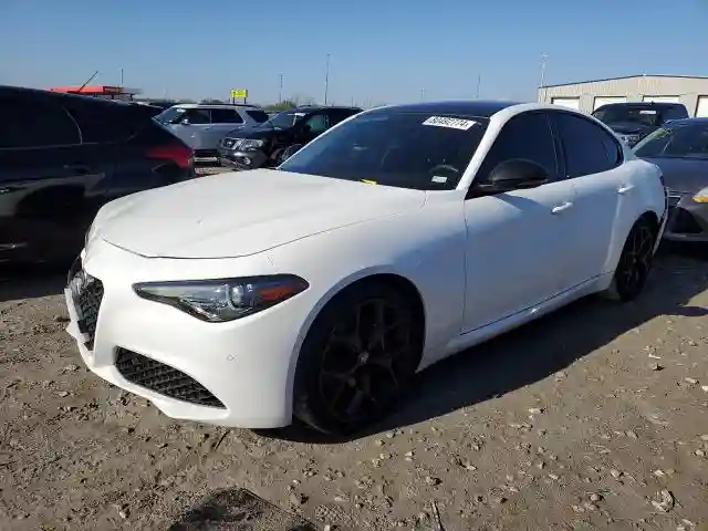 ZARFAMBN8L7634911 2020 ALFA ROMEO GIULIA-0