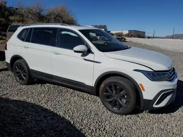 3VVMB7AX2RM074130 2024 VOLKSWAGEN TIGUAN-3