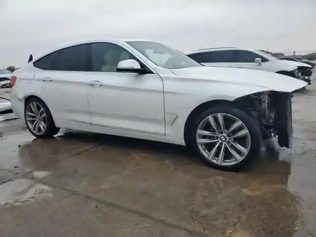 WBA8Z9C36HG826466 2017 BMW 3 SERIES-3