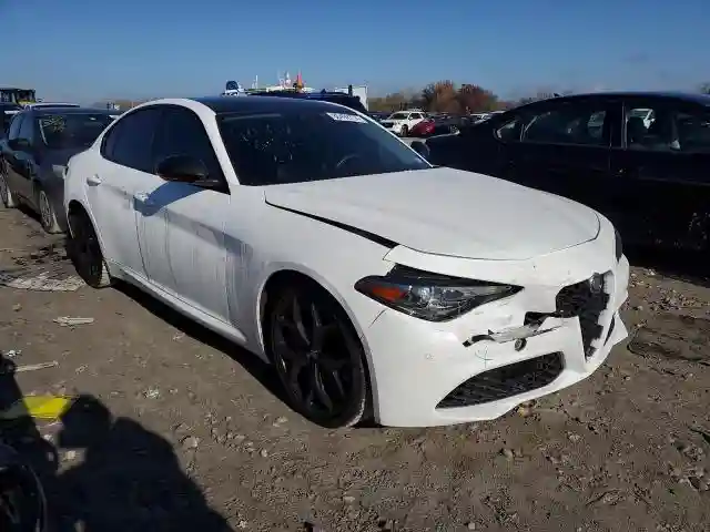 ZARFAMBN8L7634911 2020 ALFA ROMEO GIULIA-3