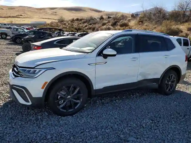 3VVMB7AX2RM074130 2024 VOLKSWAGEN TIGUAN-0