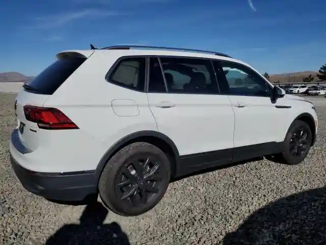 3VVMB7AX2RM074130 2024 VOLKSWAGEN TIGUAN-2