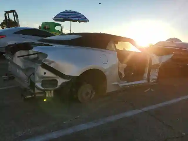 1G1FB3DS9K0144577 2019 CHEVROLET CAMARO-2