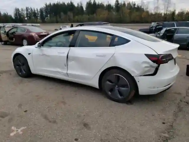 5YJ3E1EA0KF482415 2019 TESLA MODEL 3-1